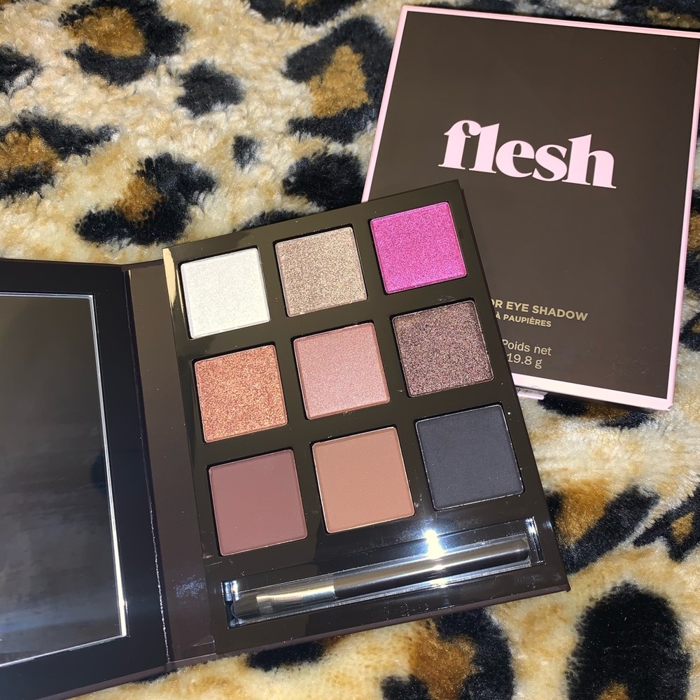 🆕 Flesh Fleshcolor 9 pan eyeshadow palette